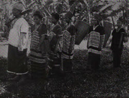 Off for the Fields with Baskets and Bags